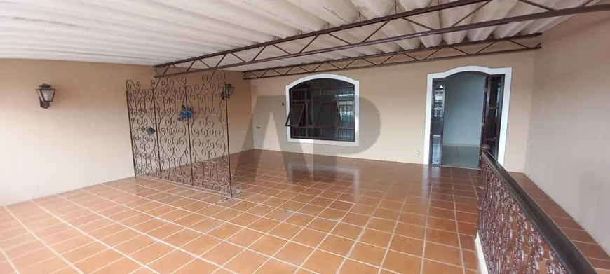 Foto 1 de Casa com 3 Quartos à venda, 264m² em Jardim das Rosas, Itu