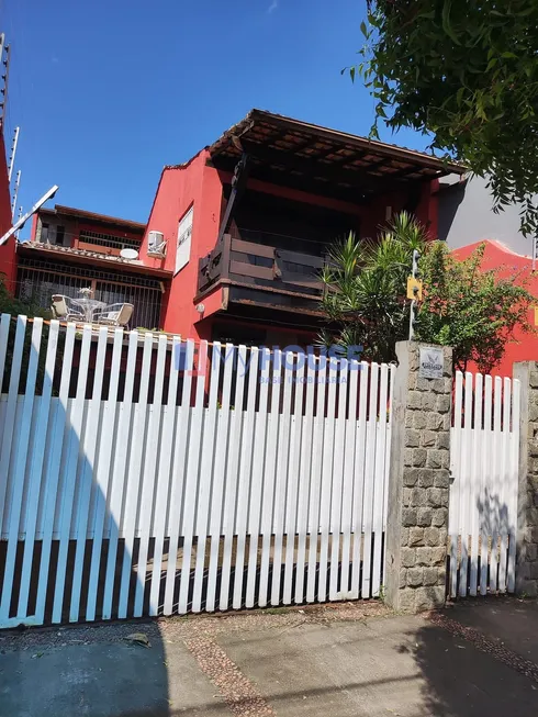 Foto 1 de Sobrado com 4 Quartos à venda, 470m² em Pontal, Ilhéus