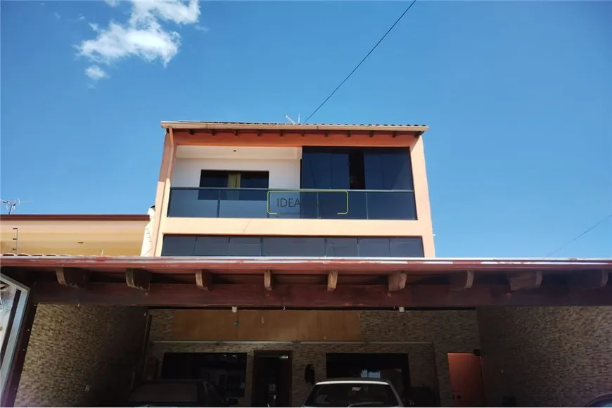 Foto 1 de Casa com 4 Quartos à venda, 299m² em Taguatinga Norte, Taguatinga