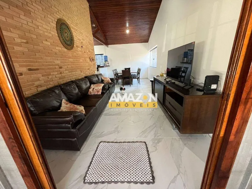 Foto 1 de Casa com 5 Quartos à venda, 200m² em Praia da Enseada, Ubatuba