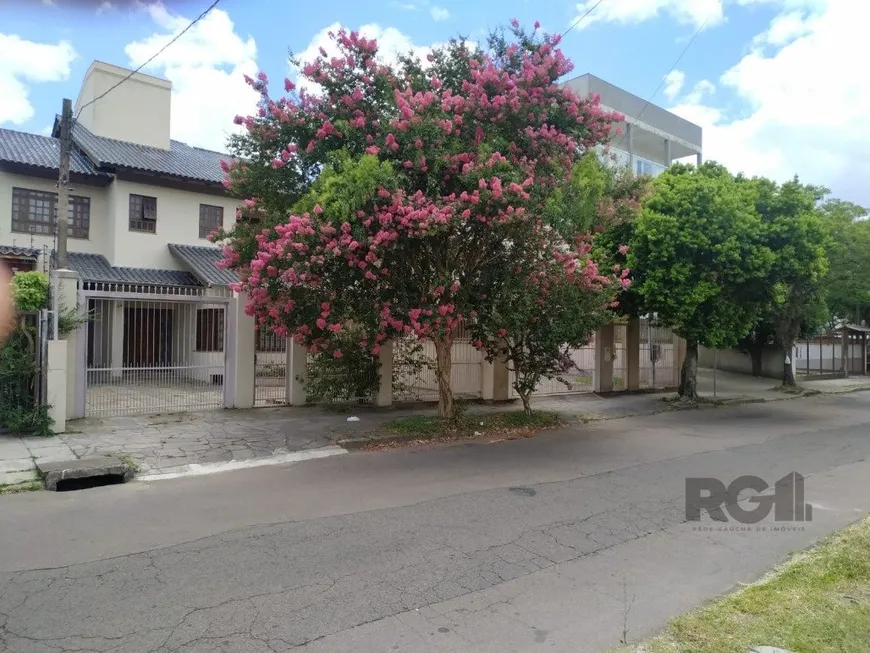 Foto 1 de Casa com 3 Quartos à venda, 273m² em Camaquã, Porto Alegre