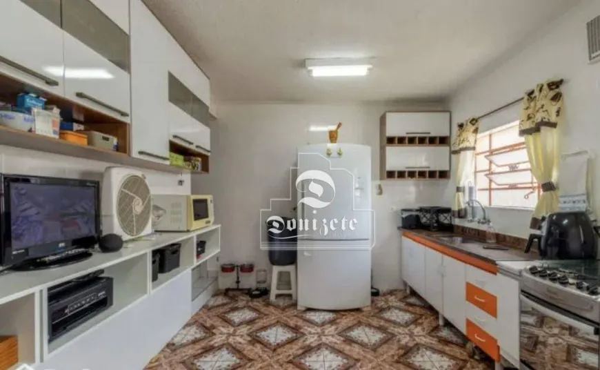 Foto 1 de Sobrado com 3 Quartos à venda, 193m² em Vila Bela Vista, Santo André