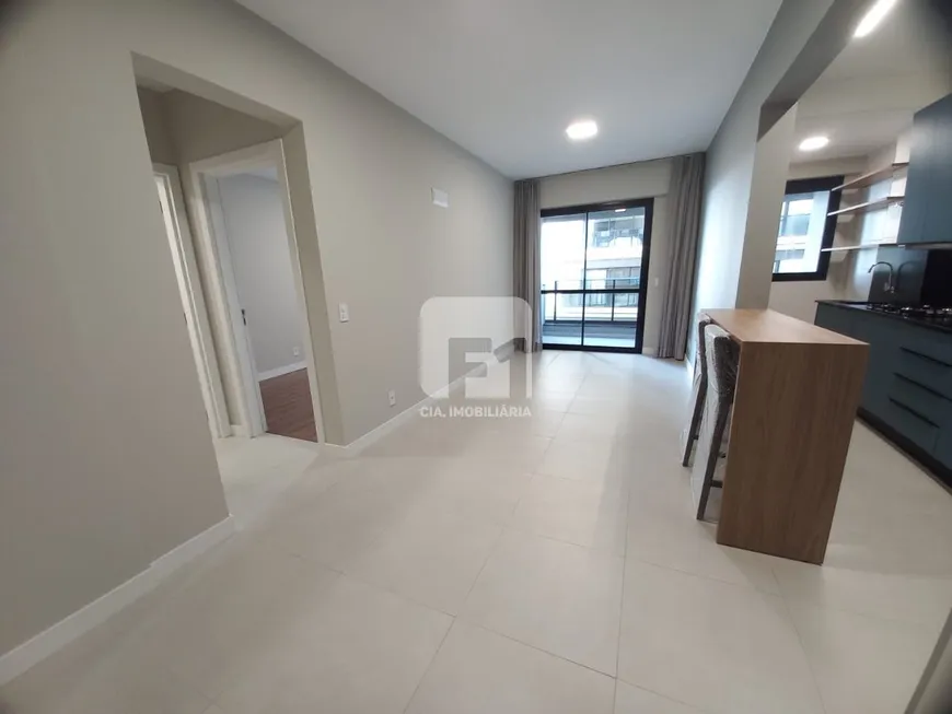 Foto 1 de Apartamento com 1 Quarto para alugar, 53m² em Centro, Florianópolis