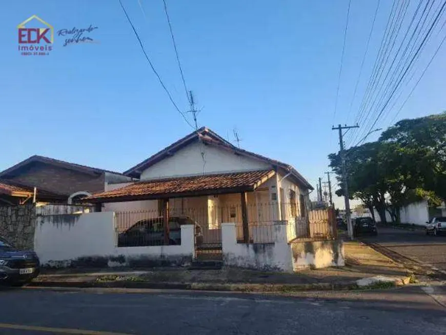 Foto 1 de Casa com 3 Quartos à venda, 200m² em Chácara da Galega, Pindamonhangaba