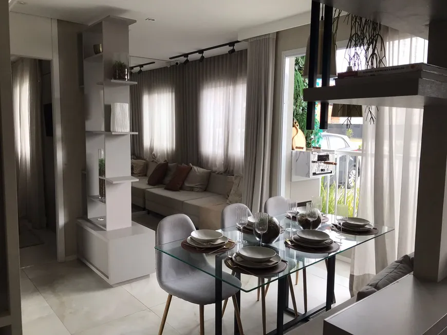 Foto 1 de Apartamento com 2 Quartos à venda, 37m² em Parque Ipê, São Paulo