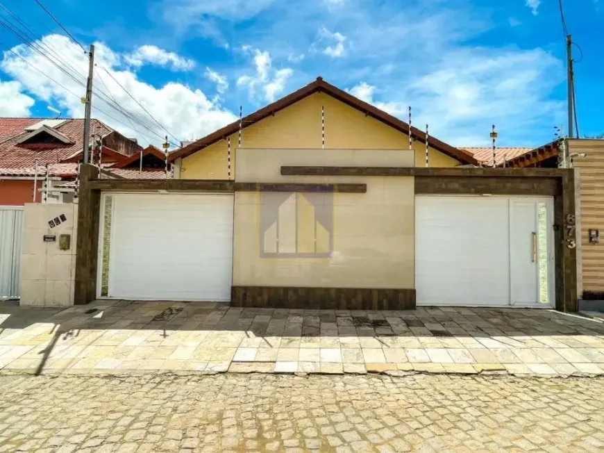 Foto 1 de Casa com 3 Quartos à venda, 250m² em Itararé, Campina Grande