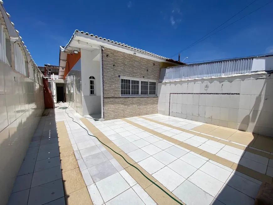 Foto 1 de Casa com 3 Quartos à venda, 99m² em Balneário Gaivota, Itanhaém