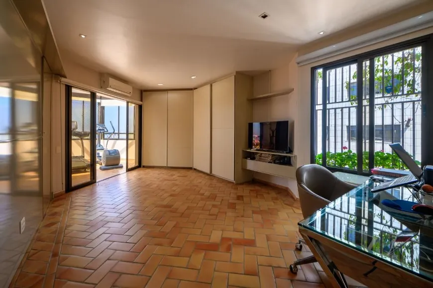 Foto 1 de Apartamento com 4 Quartos à venda, 455m² em Jardim Paulistano, São Paulo