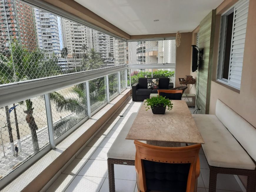 Foto 1 de Apartamento com 3 Quartos para alugar, 125m² em Jardim Las Palmas, Guarujá