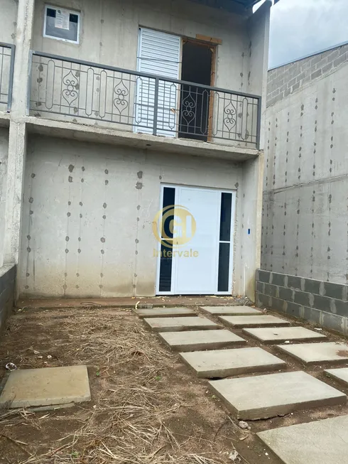 Foto 1 de Casa de Condomínio com 2 Quartos à venda, 100m² em Vila Areao, Taubaté
