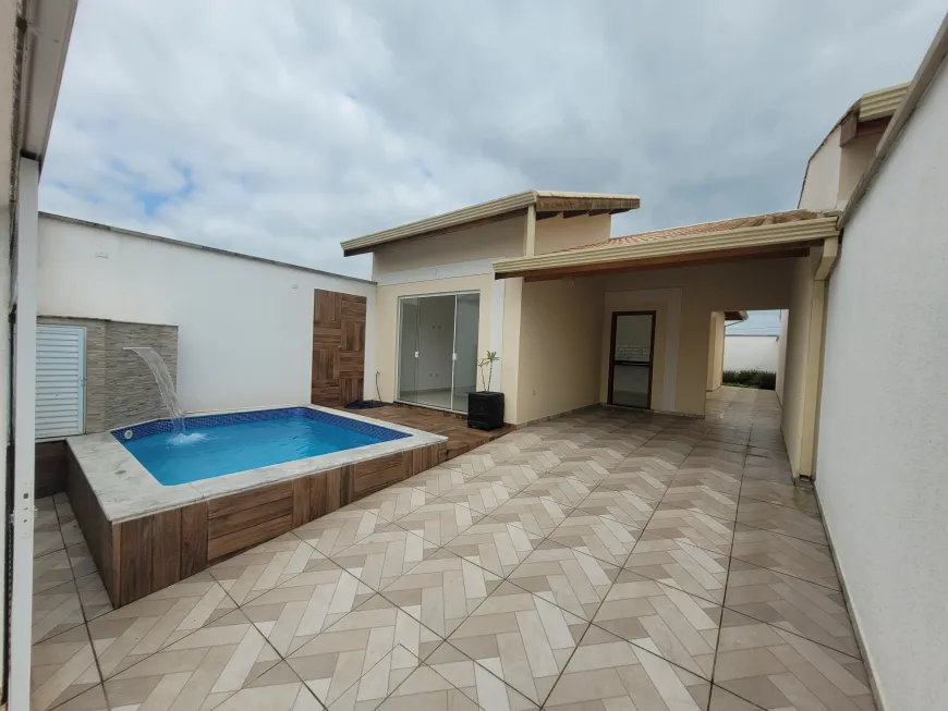 Foto 1 de Casa com 2 Quartos à venda, 88m² em Gaivota Praia, Itanhaém