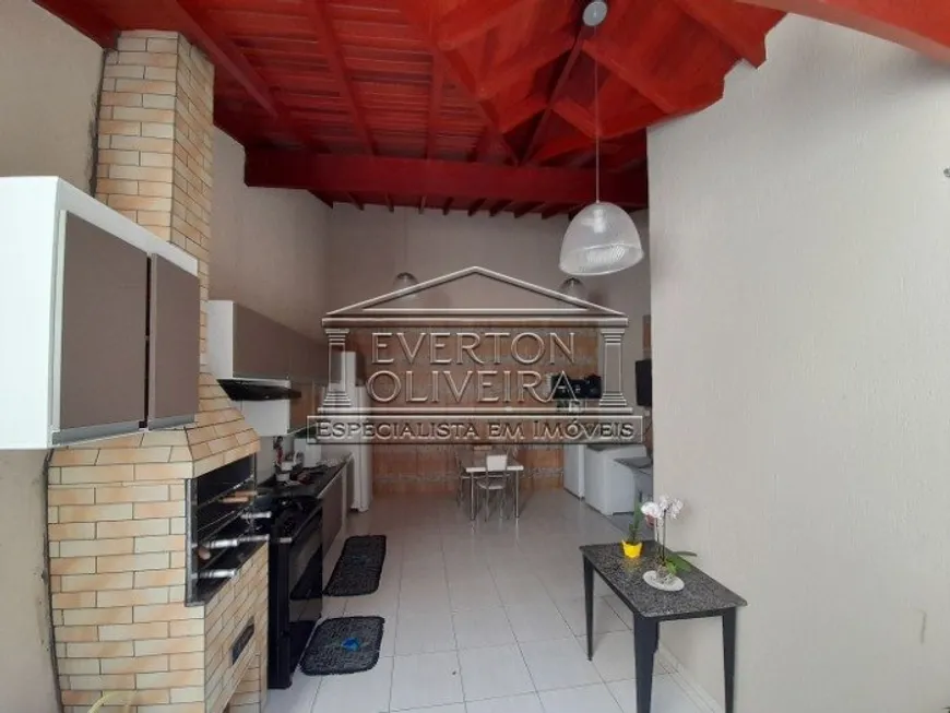 Foto 1 de Casa com 2 Quartos à venda, 132m² em Cidade Salvador, Jacareí