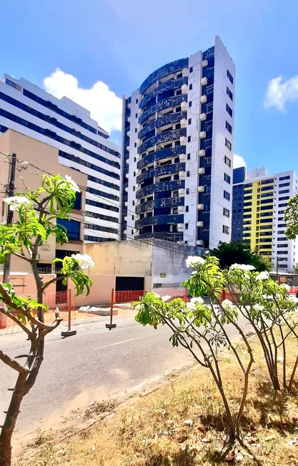 Foto 1 de Apartamento com 3 Quartos à venda, 94m² em Lagoa Nova, Natal