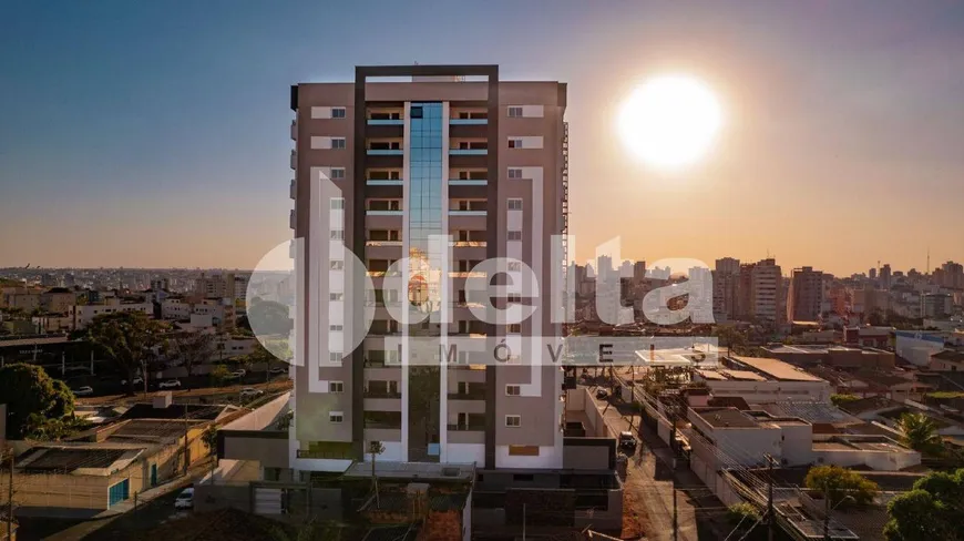 Foto 1 de Apartamento com 3 Quartos à venda, 105m² em Santa Mônica, Uberlândia