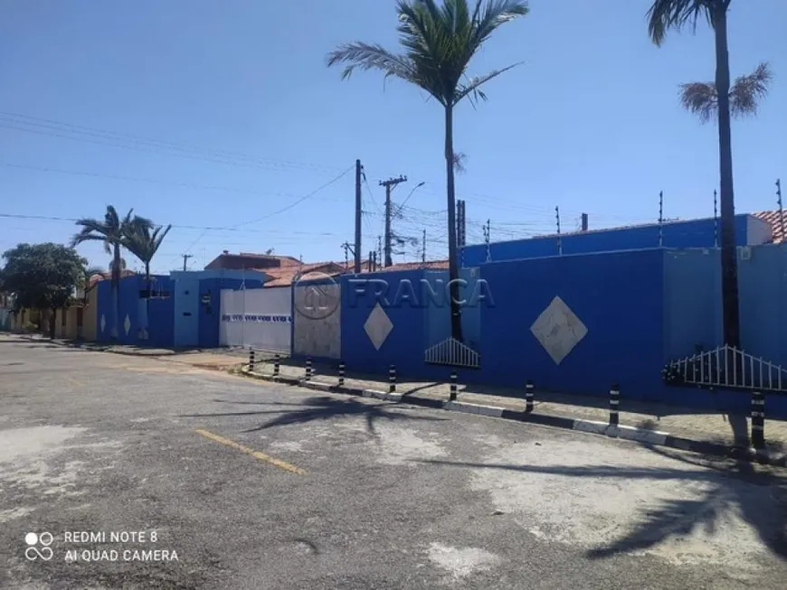 Foto 1 de Casa de Condomínio com 2 Quartos à venda, 135m² em Parque California, Jacareí