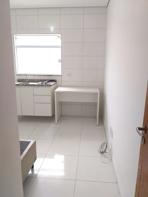 Foto 1 de Kitnet com 1 Quarto para alugar, 13m² em Vila Sao Pedro, Santo André