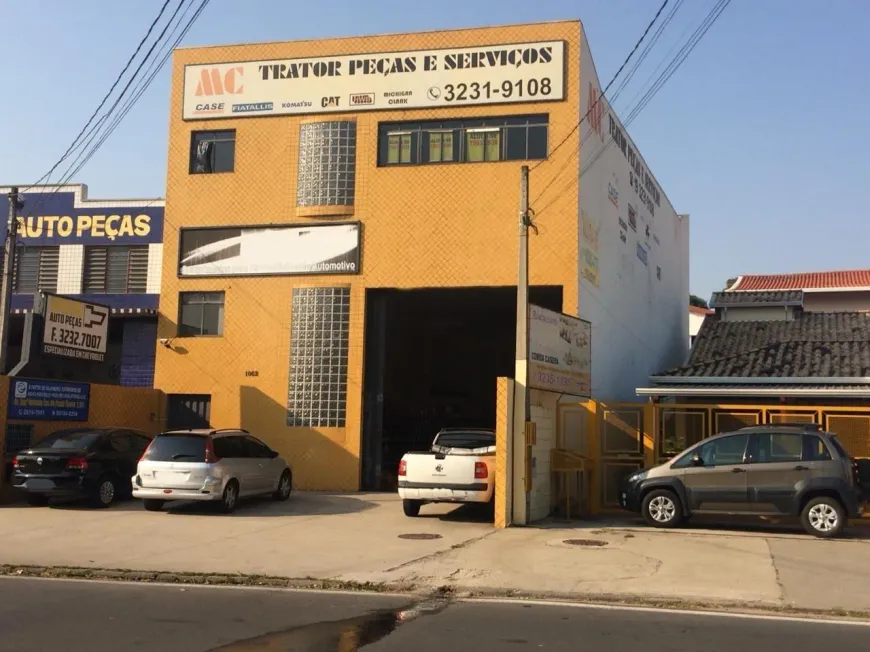 Foto 1 de Sala Comercial com 1 Quarto para alugar, 200m² em Jardim Leonor, Campinas