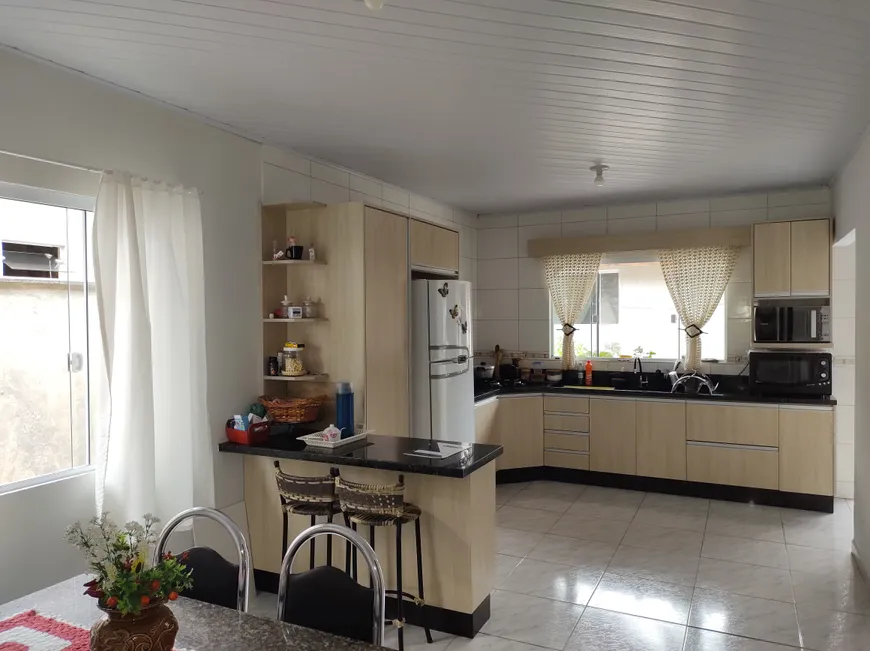 Foto 1 de Casa com 3 Quartos à venda, 102m² em Volta Redonda, Araquari