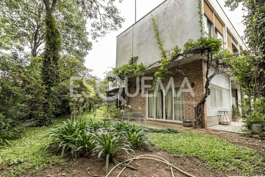 Foto 1 de Casa com 4 Quartos à venda, 526m² em Pacaembu, São Paulo