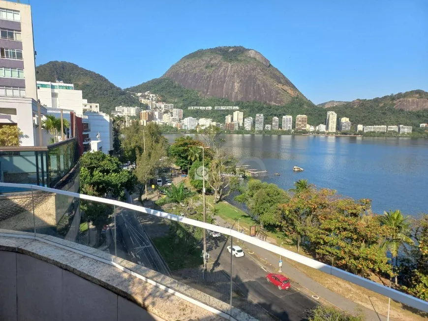 Foto 1 de Cobertura com 2 Quartos à venda, 140m² em Lagoa, Rio de Janeiro