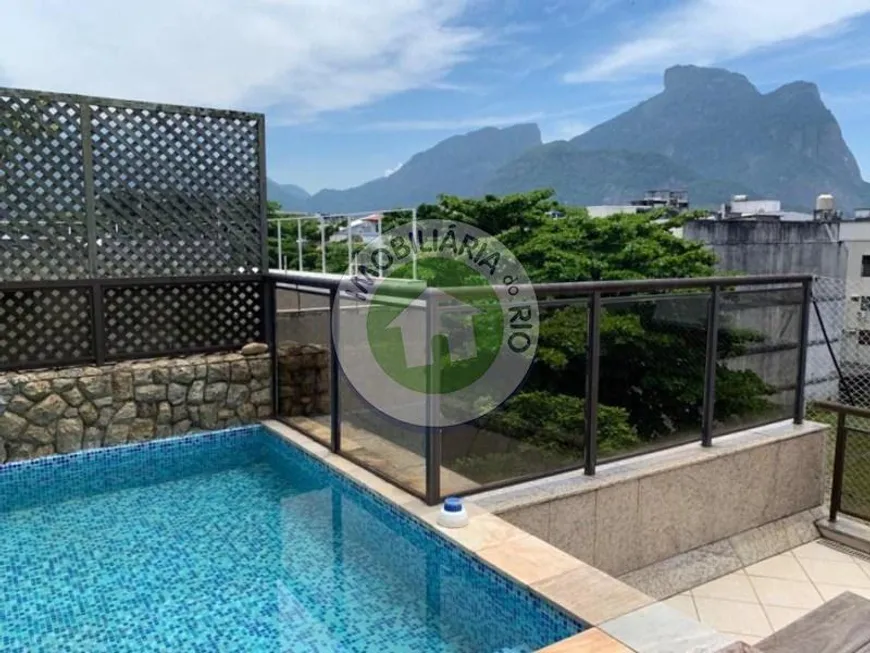 Foto 1 de Cobertura com 3 Quartos à venda, 600m² em Jardim Oceanico, Rio de Janeiro