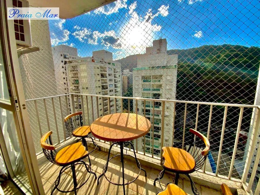 Foto 1 de Apartamento com 3 Quartos à venda, 90m² em Praia das Pitangueiras, Guarujá