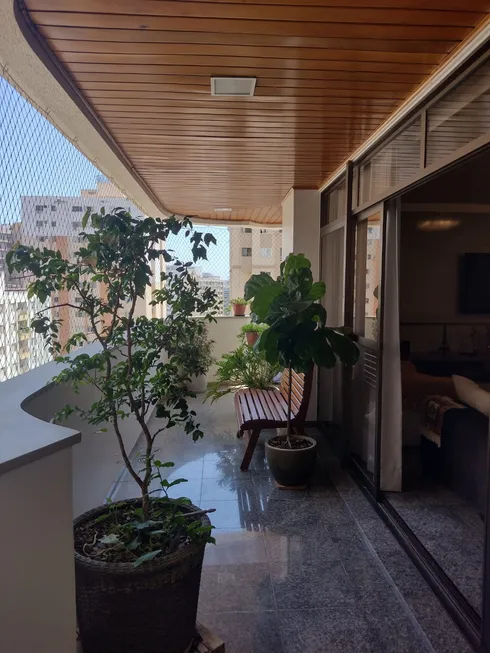 Foto 1 de Apartamento com 3 Quartos à venda, 244m² em Setor Central, Goiânia
