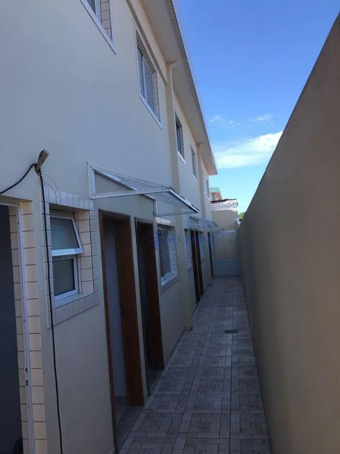 Foto 1 de Casa de Condomínio com 2 Quartos à venda, 65m² em Tude Bastos, Praia Grande