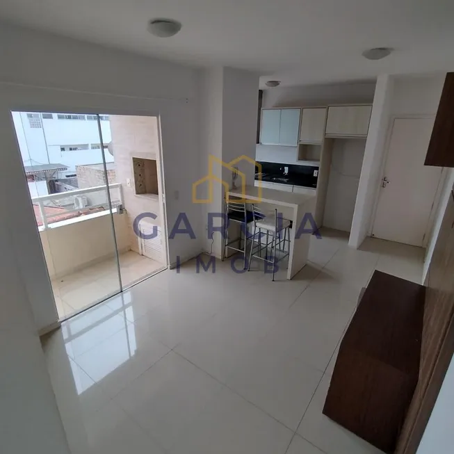 Foto 1 de Apartamento com 2 Quartos à venda, 65m² em Sertao do Maruim, São José