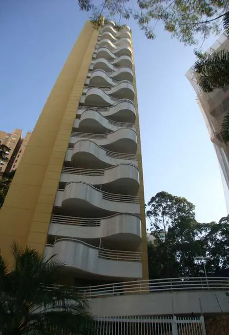 Foto 1 de Apartamento com 4 Quartos à venda, 160m² em Panamby, São Paulo