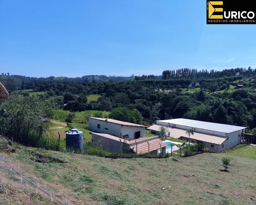 Foto 1 de Fazenda/Sítio com 4 Quartos à venda, 180m² em Sousas, Campinas