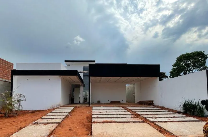 Foto 1 de Casa de Condomínio com 3 Quartos à venda, 300m² em Setor Habitacional Contagem, Brasília