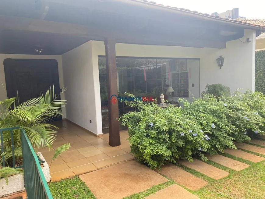 Foto 1 de Casa com 3 Quartos à venda, 317m² em Setor Marista, Goiânia