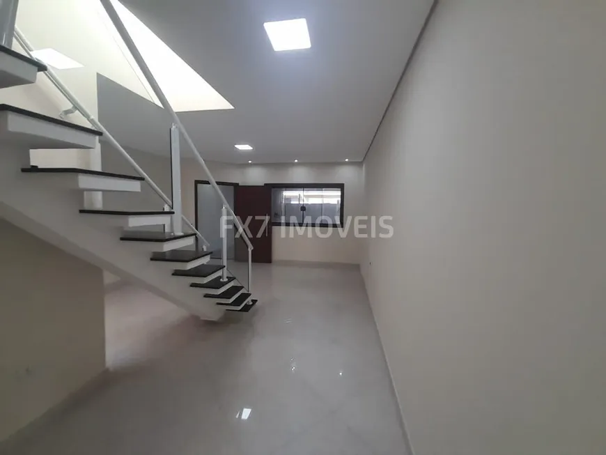 Foto 1 de Sobrado com 2 Quartos à venda, 160m² em Novo Cambuí, Hortolândia