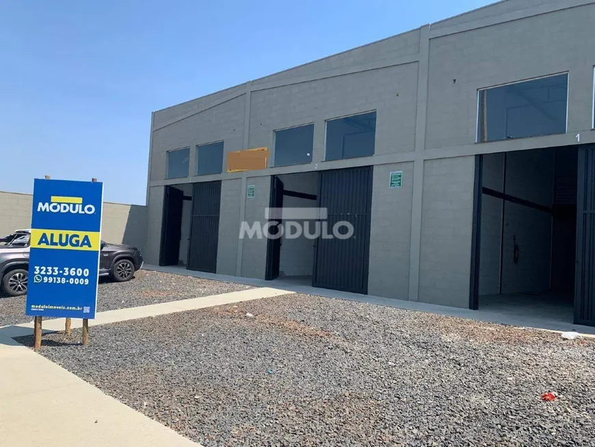 Foto 1 de Galpão/Depósito/Armazém para alugar, 210m² em Loteamento Residencial Pequis, Uberlândia