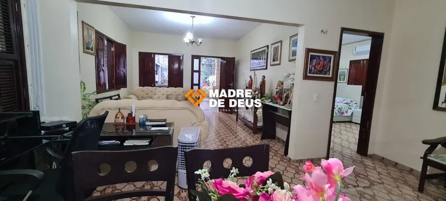 Foto 1 de Casa com 3 Quartos à venda, 212m² em Papicu, Fortaleza