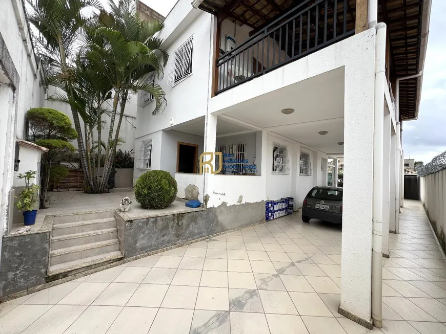 Foto 1 de Casa com 3 Quartos à venda, 360m² em Canaã, Belo Horizonte