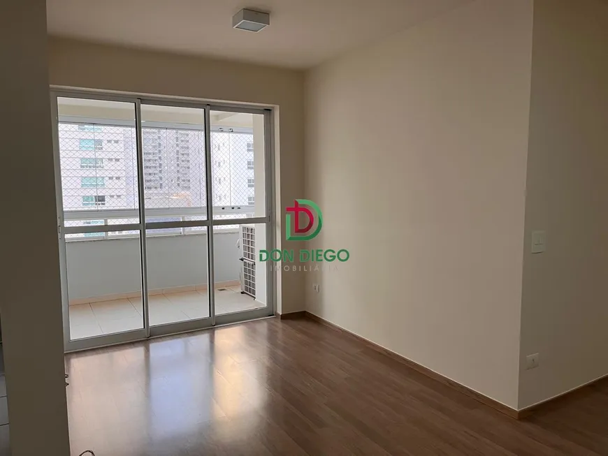 Foto 1 de Apartamento com 3 Quartos para alugar, 78m² em Gleba Palhano, Londrina