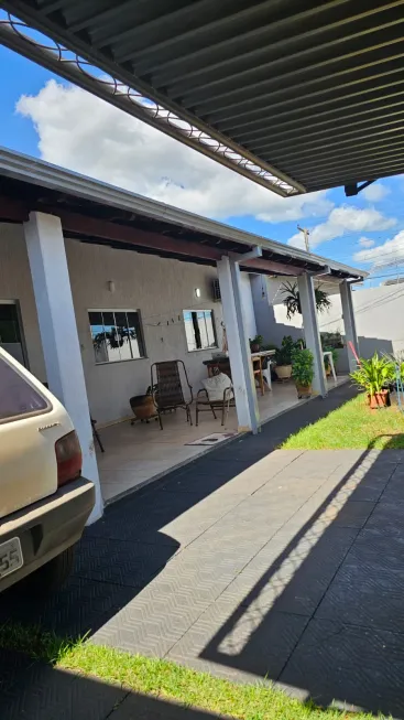 Foto 1 de Casa com 3 Quartos à venda, 142m² em Parque das Laranjeiras, Rio Verde