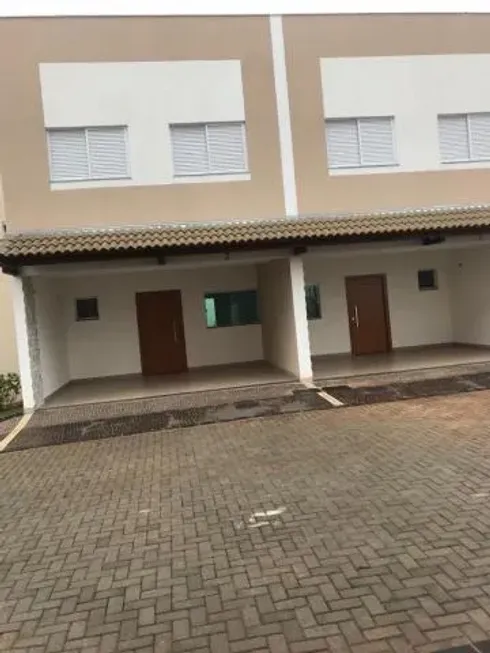 Foto 1 de Casa de Condomínio com 3 Quartos à venda, 128m² em Tubalina, Uberlândia