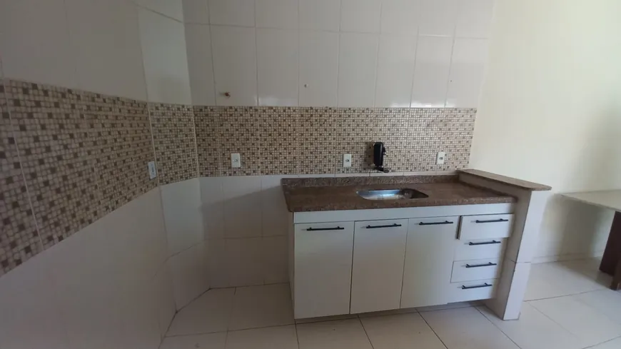 Foto 1 de Apartamento com 2 Quartos à venda, 70m² em Vinhateiro, São Pedro da Aldeia