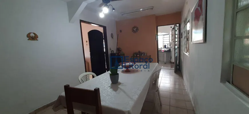 Foto 1 de Casa com 4 Quartos à venda, 220m² em Indaiá, Caraguatatuba