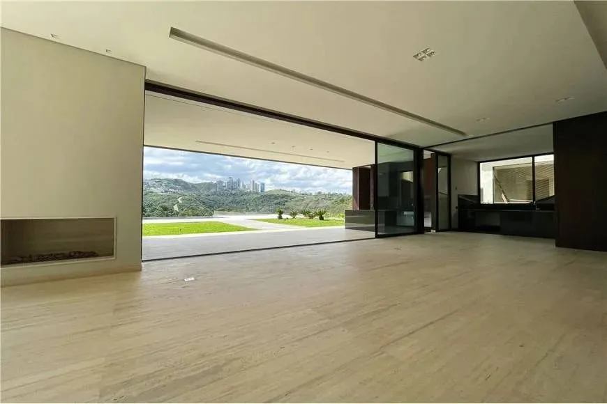 Foto 1 de Casa com 4 Quartos à venda, 812m² em Vale dos Cristais, Nova Lima