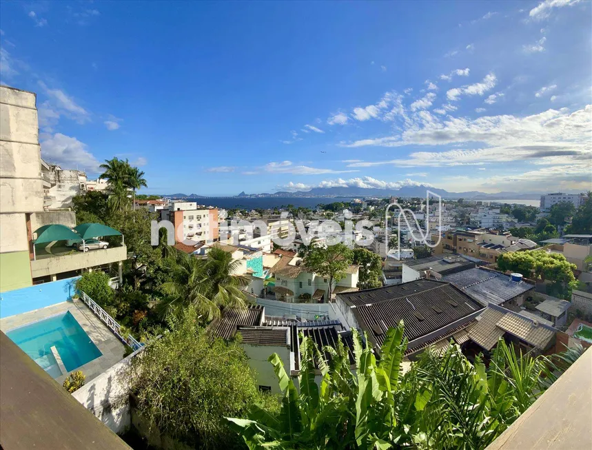Foto 1 de Apartamento com 4 Quartos à venda, 253m² em Jardim Guanabara, Rio de Janeiro