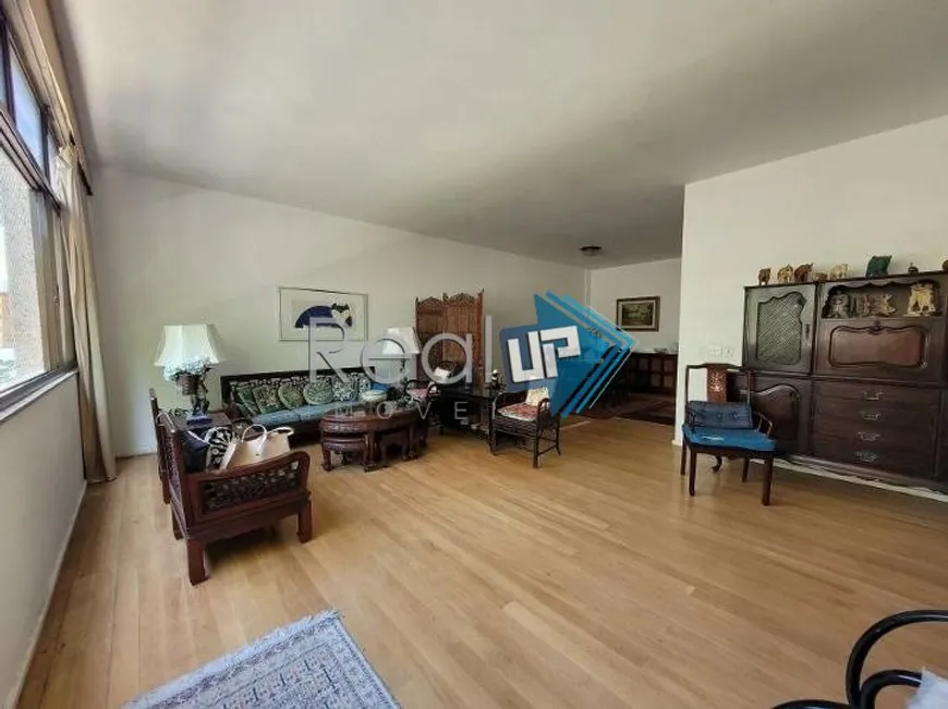 Foto 1 de Apartamento com 3 Quartos à venda, 150m² em Leblon, Rio de Janeiro