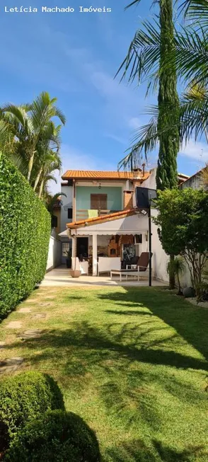 Foto 1 de Casa com 3 Quartos à venda, 230m² em Vila Suíssa, Mogi das Cruzes