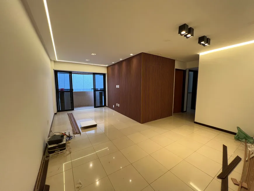 Foto 1 de Apartamento com 3 Quartos à venda, 96m² em Ponta Verde, Maceió
