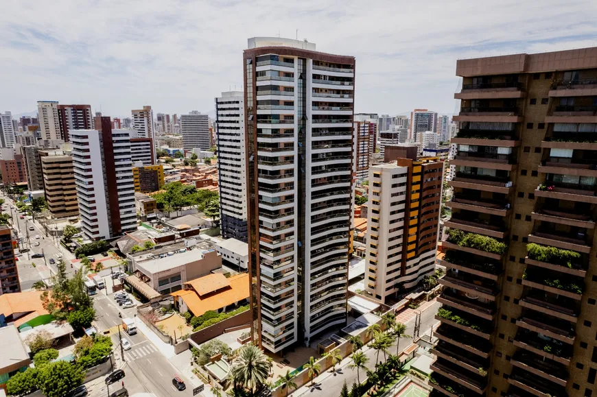 Foto 1 de Apartamento com 5 Quartos à venda, 300m² em Meireles, Fortaleza