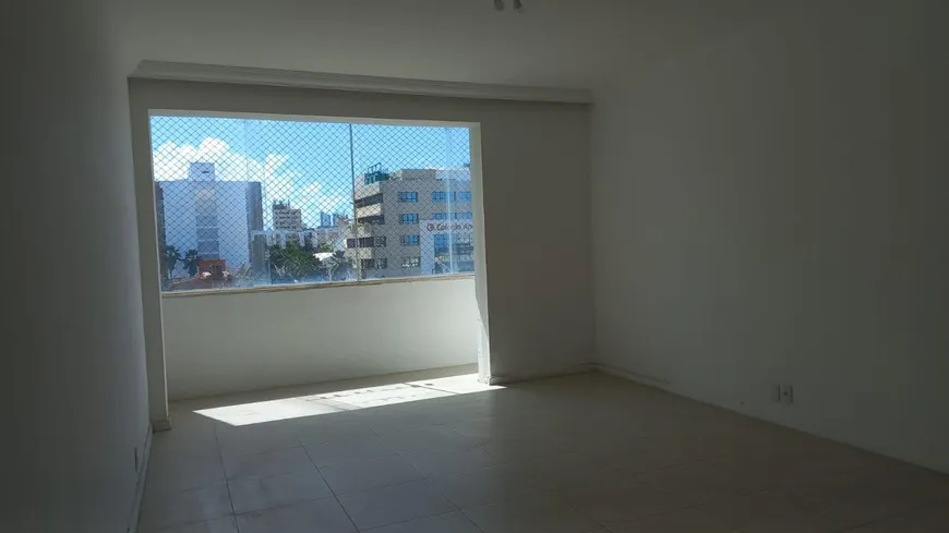 Foto 1 de Apartamento com 3 Quartos à venda, 140m² em Pituba, Salvador