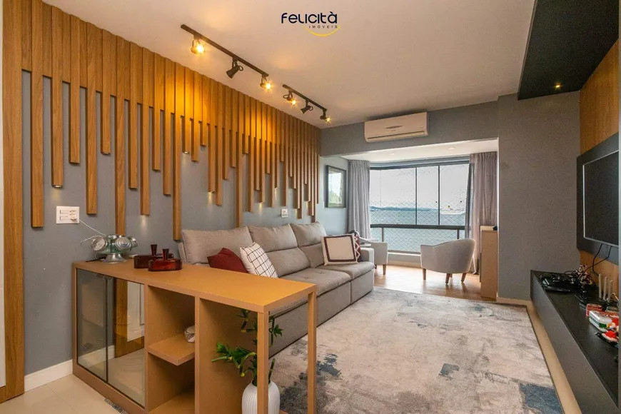 Foto 1 de Apartamento com 3 Quartos à venda, 179m² em Centro, Balneário Camboriú